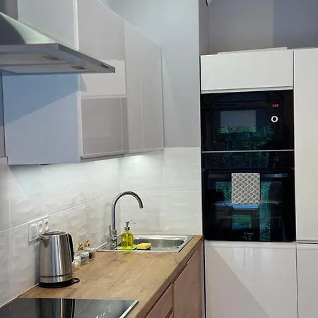 Apartment Good Time Dabrowskiego 58