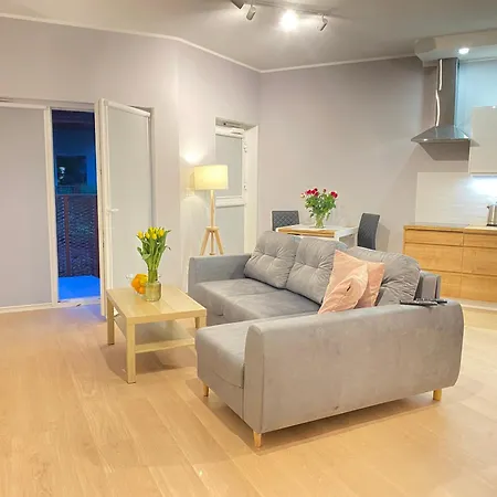 Good Time Dabrowskiego 58